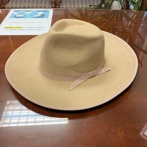 Tan Hat